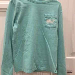 Long-sleeve, light turquoise & white vineyard vine